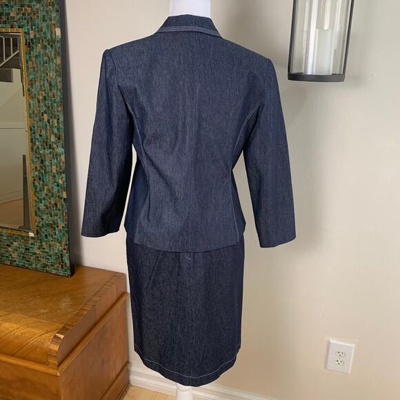 New Vintage Size 4 2-Piece Skirt Suit w/ Blazer Jacket Dark Blue Denim Classic - Picture 3 of 11